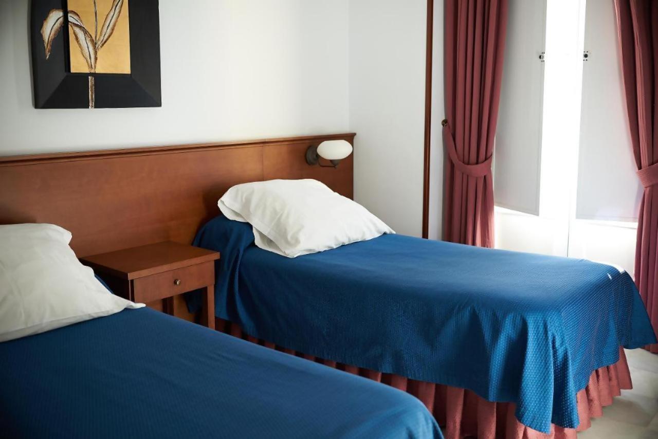 Apartamentos San Andrés Siviglia Esterno foto