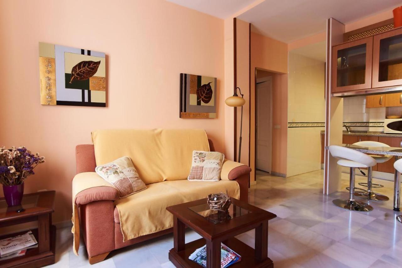 Apartamentos San Andrés Siviglia Esterno foto