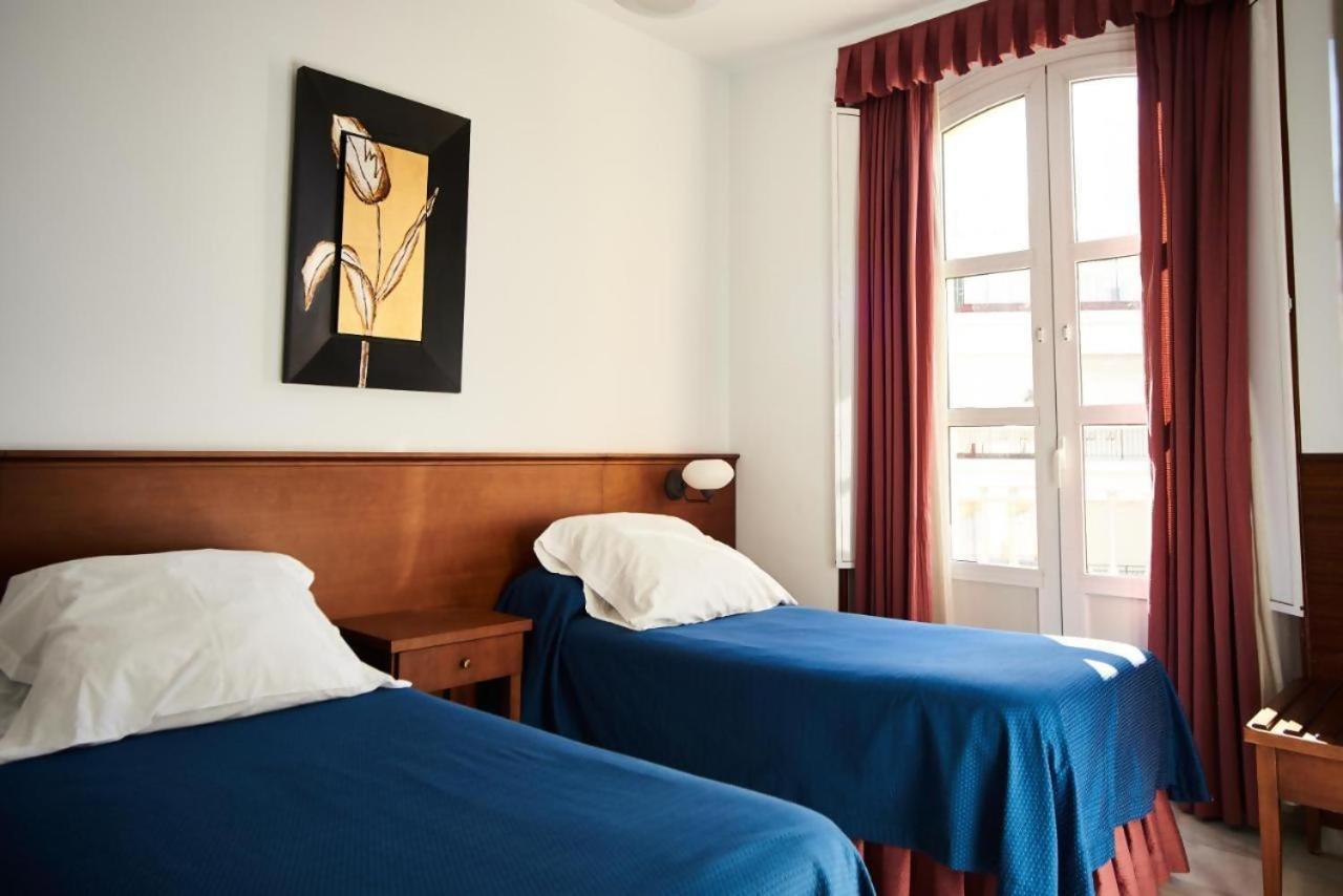 Apartamentos San Andrés Siviglia Esterno foto